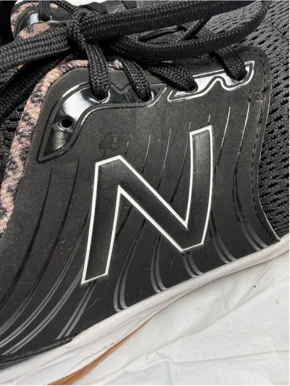 New Balance Women Sz 8.5 Fresh Foam Breathe Golf Shoes Black/Animal NBGW4002BKA
